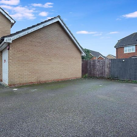 Comfortable Stylish Townhouse In Ashford Sleeps 5 Netflix 2 Parking Spaces Perfect For Contractors And Families Luaran gambar