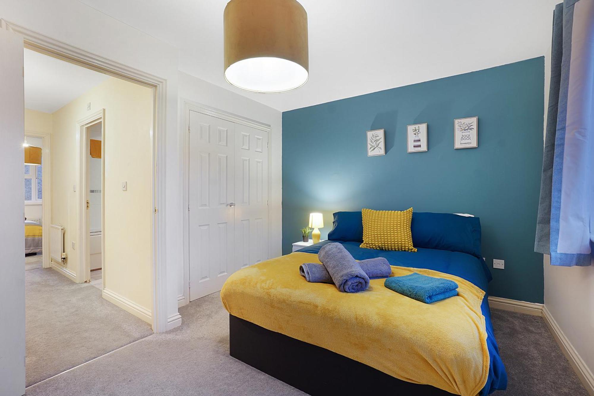 Comfortable Stylish Townhouse In Ashford Sleeps 5 Netflix 2 Parking Spaces Perfect For Contractors And Families Luaran gambar